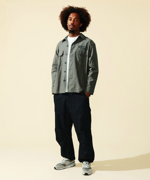 Alpha Industries（アルファインダストリーズ）の「ユーティリティシャツ/スーベニア刺繍 長袖（SOUVENIR）（シャツ/ブラウス・メンズ・ブラック/オリーブ/グレー・MEDIUM/LARGE/X-LARGE）」の22枚目の写真