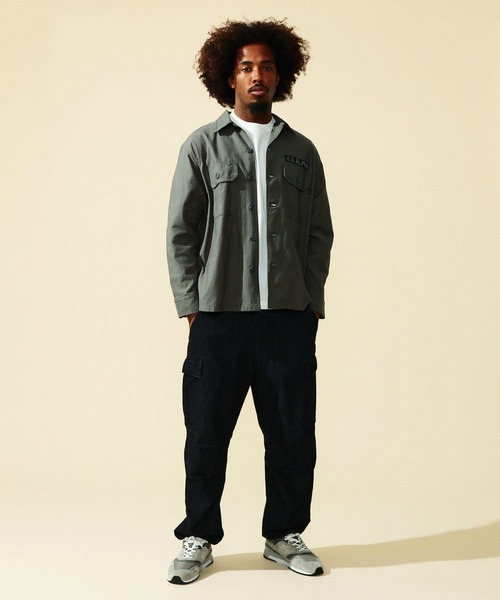 Alpha Industries（アルファインダストリーズ）の「ユーティリティシャツ/スーベニア刺繍 長袖（SOUVENIR）（シャツ/ブラウス・メンズ・ブラック/オリーブ/グレー・MEDIUM/LARGE/X-LARGE）」の8枚目の写真