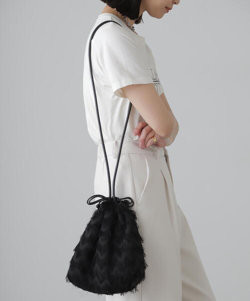 FREE'S MART（フリーズマート）の「◆マテリアル巾着バッグ（ハンドバッグ・レディース・ブラック/ライトグリーン・ﾌﾘ-）」の3枚目の写真