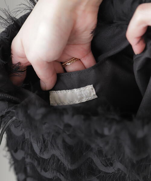 FREE'S MART（フリーズマート）の「◆マテリアル巾着バッグ（ハンドバッグ・レディース・ブラック/ライトグリーン・ﾌﾘ-）」の6枚目の写真