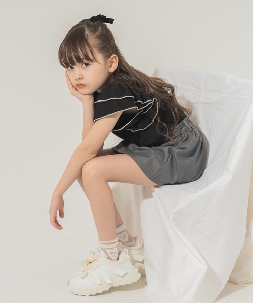 URBAN CHERRY（アーバンチェリー）の「【快適さらリブ素材】リブフリルノースリーブＴシャツ（Tシャツ/カットソー・キッズ・アイボリー/ブラック/パープル・150cm/110cm/120cm/130cm/140cm）」の19枚目の写真