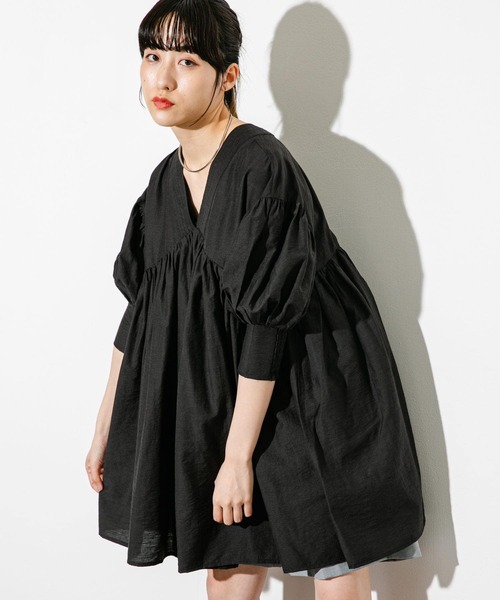 KBF（ケイビーエフ）の「ボリュームギャザーミニワンピース