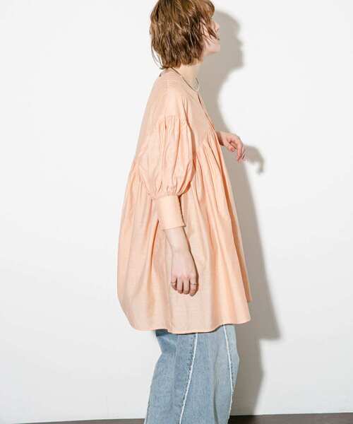 KBF(ケイビーエフ)の「ボリュームギャザーミニワンピース(ワンピース・レディース・ブラック/オレンジ系その他/ライトベージュ/ブルー系その他・ONE)」の9枚目の写真