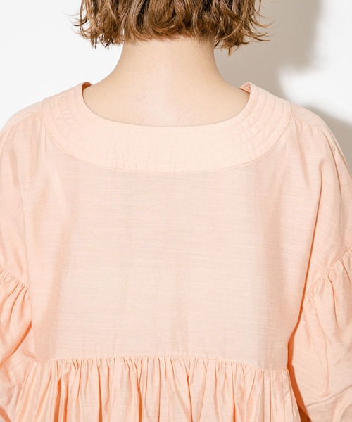 KBF(ケイビーエフ)の「ボリュームギャザーミニワンピース(ワンピース・レディース・ブラック/オレンジ系その他/ライトベージュ/ブルー系その他・ONE)」の21枚目の写真