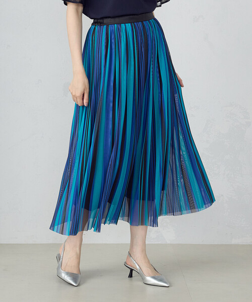 COMME CA ISM（コムサイズム）の「マルチカラーストライプ チュールプリーツスカート（スカート・レディース・ブラック系/ブルー系その他・MEDIUM/LARGE）」の6枚目の写真