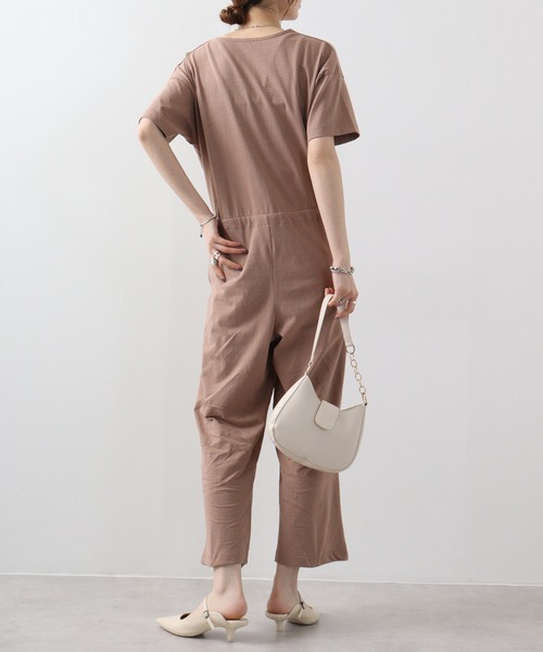 atONE(アットワン)の「atONE Vネックオールインワンパンツ(サロペット/オーバーオール・レディース・ブラック/グレイッシュベージュ/ライトブラウン・LL~3L/M-L/4L~5L)」の10枚目の写真