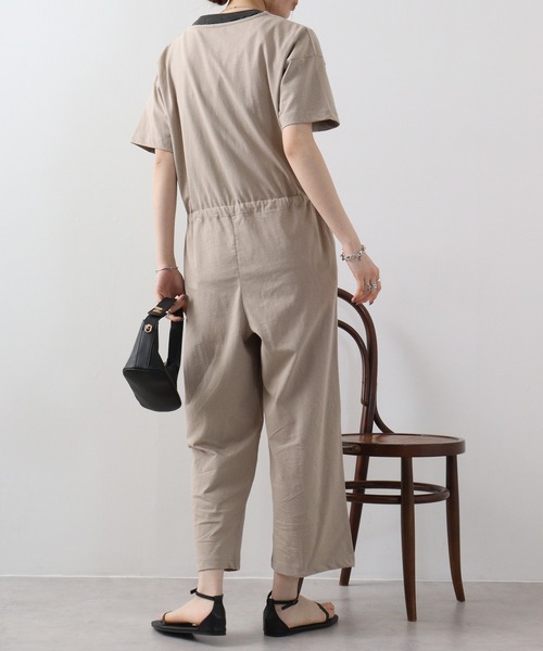 atONE(アットワン)の「atONE Vネックオールインワンパンツ(サロペット/オーバーオール・レディース・ブラック/グレイッシュベージュ/ライトブラウン・LL~3L/M-L/4L~5L)」の14枚目の写真