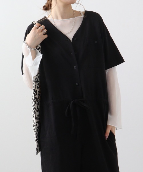 atONE(アットワン)の「atONE Vネックオールインワンパンツ(サロペット/オーバーオール・レディース・ブラック/グレイッシュベージュ/ライトブラウン・LL~3L/M-L/4L~5L)」の7枚目の写真