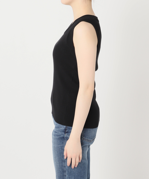 Spick & Span(スピックアンドスパン)の「18G リブニットタンク(タンクトップ・レディース・ブラック/ホワイト/キャメル/グリーン・FREE)」の19枚目の写真