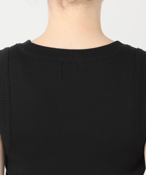 Spick & Span(スピックアンドスパン)の「18G リブニットタンク(タンクトップ・レディース・ブラック/ホワイト/キャメル/グリーン・FREE)」の22枚目の写真