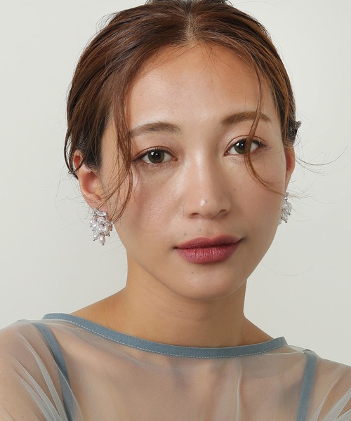 Kana(カナ)の「パール シャンデリア ピアス 結婚式 パーティー(ピアス(両耳用)・レディース・シルバー/ゴールド・フリー)」の11枚目の写真
