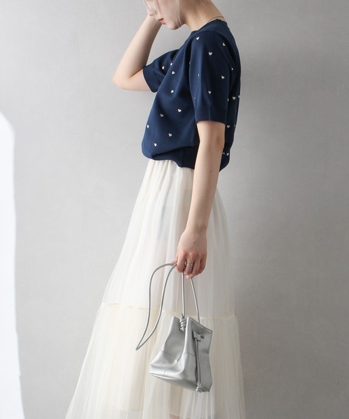 SpRay(スプレイ)の「ハート刺繍ショートスリーブニット(ニット/セーター・レディース・アイボリー/ネイビー/ライトベージュ/ブラック・FREE)」の11枚目の写真