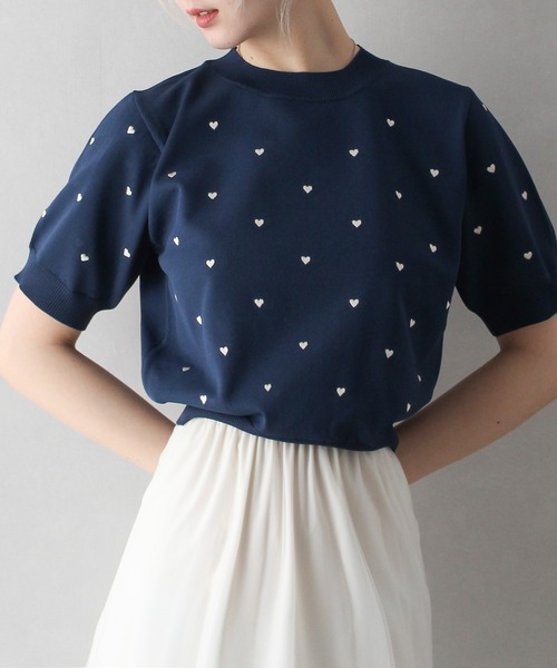 SpRay(スプレイ)の「ハート刺繍ショートスリーブニット(ニット/セーター・レディース・アイボリー/ネイビー/ライトベージュ/ブラック・FREE)」の15枚目の写真