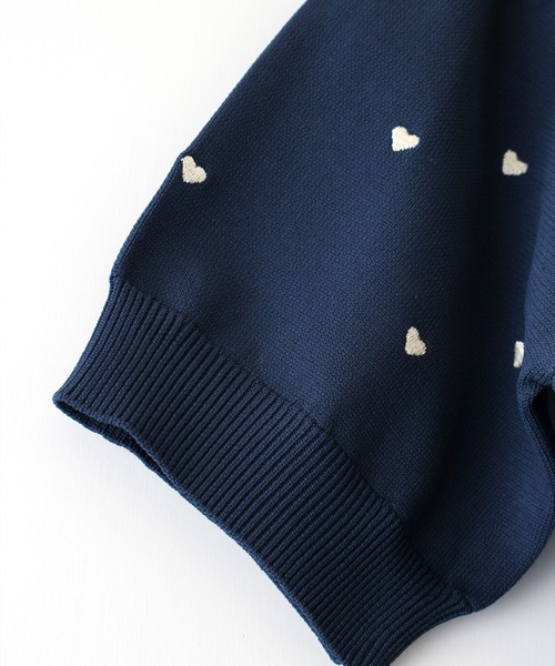 SpRay(スプレイ)の「ハート刺繍ショートスリーブニット(ニット/セーター・レディース・アイボリー/ネイビー/ライトベージュ/ブラック・FREE)」の21枚目の写真