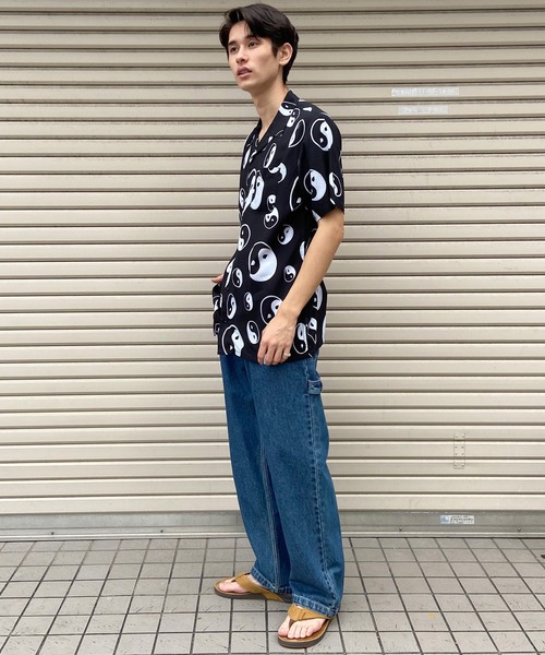 VOLCOM（ボルコム）の「VOLCOM/ボルコム 半袖シャツ 総柄 フラワー ボタニカル 陰陽マーク A0422400（シャツ/ブラウス・メンズ・ブラック/マルチ・M/L）」の7枚目の写真