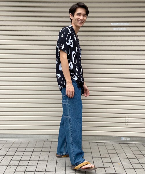 VOLCOM（ボルコム）の「VOLCOM/ボルコム 半袖シャツ 総柄 フラワー ボタニカル 陰陽マーク A0422400（シャツ/ブラウス・メンズ・ブラック/マルチ・M/L）」の9枚目の写真