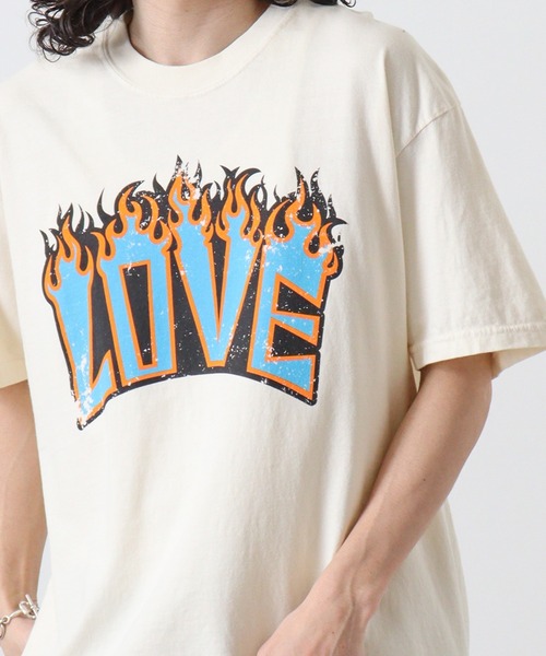 MODISH GAZE(モディシュガゼ)の「MODISH GAZE LOVEロゴプリント ピグメント加工 ビッグシルエットTシャツ 半袖(Tシャツ/カットソー・メンズ・ネイビー/スミクロ/アイボリー・F)」の1枚目の写真