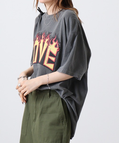 MODISH GAZE(モディシュガゼ)の「MODISH GAZE LOVEロゴプリント ピグメント加工 ビッグシルエットTシャツ 半袖(Tシャツ/カットソー・メンズ・ネイビー/スミクロ/アイボリー・F)」の18枚目の写真