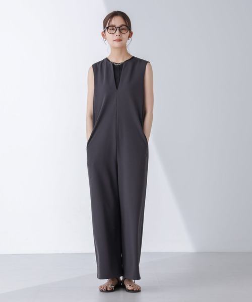 NANO universe（ナノユニバース）の「AtPARK＆DAILYWEAR/カットジョーゼットサロペ（サロペット/オーバーオール・レディース・ベージュ/チャコール・M/S）」の10枚目の写真