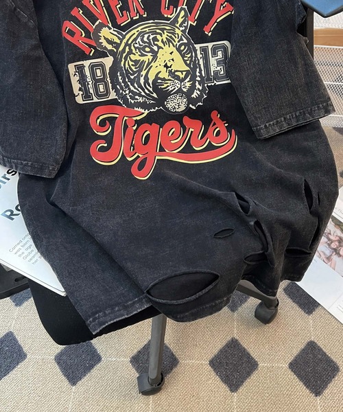 ARCADE（アーケード）の「タイガー プリント クラッシュ ダメージ加工 ピグメント オーバーサイズ 半袖Tシャツ  -ARCADE Limited Line-（Tシャツ/カットソー・レディース・ブラック・FREE）」の3枚目の写真