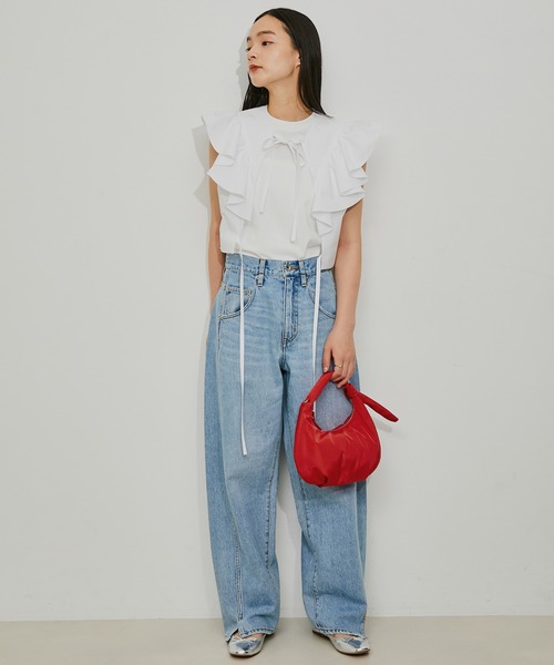 ADAM ET ROPE'(アダムエロペ)の「【サステナブル・WEB限定】ワンハンドル結びミニバッグ(ハンドバッグ・レディース・レッド/シルバー/ブラック・FREE)」の5枚目の写真