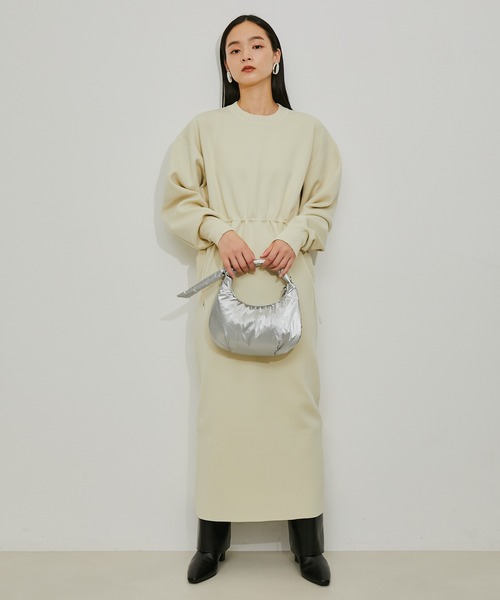 ADAM ET ROPE'(アダムエロペ)の「【サステナブル・WEB限定】ワンハンドル結びミニバッグ(ハンドバッグ・レディース・レッド/シルバー/ブラック・FREE)」の6枚目の写真