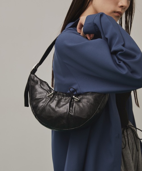 Solace（ソレイス）の「ドロストデザインハーフムーンバッグ（ハンドバッグ・レディース・ブルー/シルバー/ブラック・FREE）」の11枚目の写真