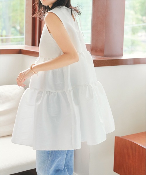 KOBE LETTUCE(コウベレタス)の「バックリボンボリューミーティアードシャイニーチュニック(チュニック・レディース・ホワイト/ブラック・M)」の5枚目の写真