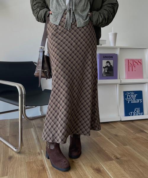 SHAGGIE（シャギー）の「チェック柄ロングスカート（スカート・レディース・ブラウン/ネイビー/ブラック・FREE）」の4枚目の写真