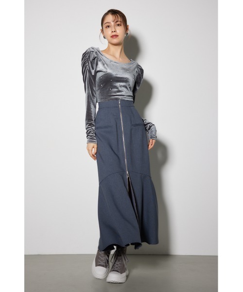 rienda（リエンダ）の「ビジューベロアクロップドトップス（Tシャツ/カットソー・レディース・ブラック/ライトブラウン/ブルー・FREE）」の18枚目の写真