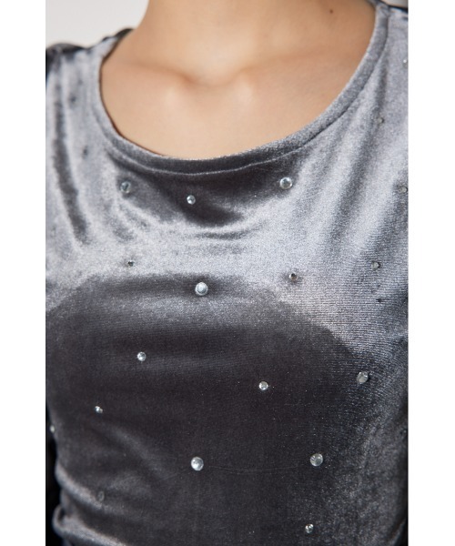 rienda（リエンダ）の「ビジューベロアクロップドトップス（Tシャツ/カットソー・レディース・ブラック/ライトブラウン/ブルー・FREE）」の20枚目の写真