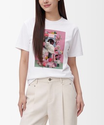 MAMIAN（マミアン）の「urday / White Cat / フォトTシャツ（Tシャツ/カットソー）」