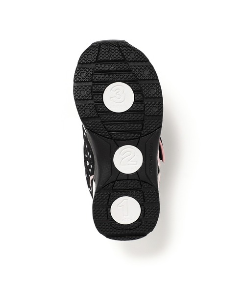 IFME（イフミー）の「KIDS｜IFME joob 細ベルトハート柄スニーカー（スニーカー・キッズ・ブラック/ベージュ・20.0cm/19.0cm/18.0cm/17.0cm/17.5cm/16.5cm/16.0cm/15.0cm/19.5cm/20.5cm/15.5cm/18.5cm/21.0cm）」の18枚目の写真