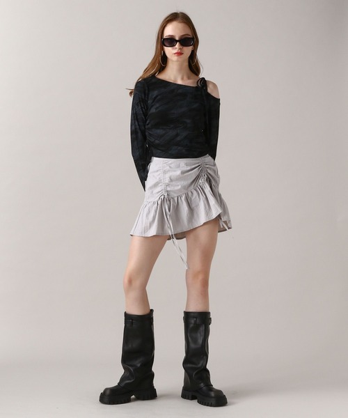 FOREVER 21(フォーエバー トゥエンティーワン)の「【2024FW】コンパクトトップス(Tシャツ/カットソー・レディース・ベージュ/ブラック/グレー・MEDIUM/SMALL)」の4枚目の写真