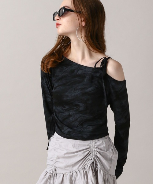 FOREVER 21(フォーエバー トゥエンティーワン)の「【2024FW】コンパクトトップス(Tシャツ/カットソー・レディース・ベージュ/ブラック/グレー・MEDIUM/SMALL)」の8枚目の写真