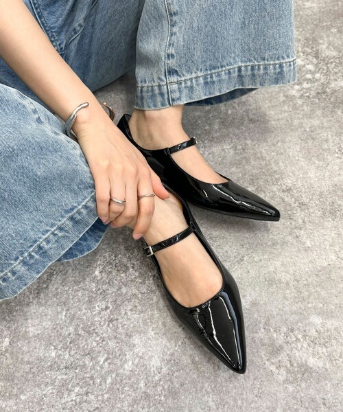 fredy emue（フレディエミュ）の「【JETEE/ ジュテ】リボンクリップメリージェーン（パンプス・レディース・シルバー/ブラック・24.5/23.5）」の2枚目の写真