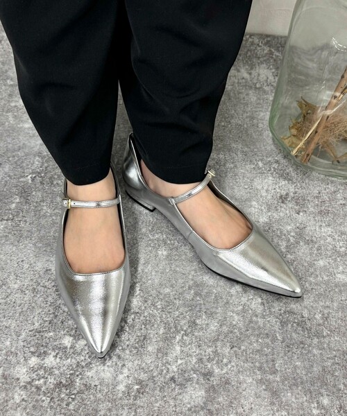 fredy emue（フレディエミュ）の「【JETEE/ ジュテ】リボンクリップメリージェーン（パンプス・レディース・シルバー/ブラック・24.5/23.5）」の6枚目の写真