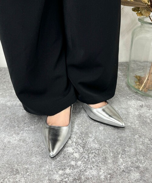fredy emue（フレディエミュ）の「【JETEE/ ジュテ】リボンクリップメリージェーン（パンプス・レディース・シルバー/ブラック・24.5/23.5）」の7枚目の写真