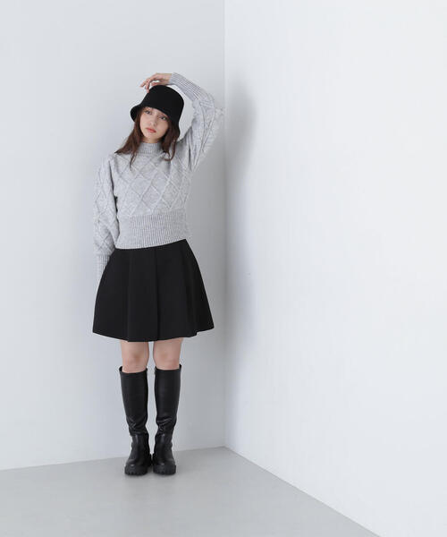 NATURAL BEAUTY BASIC（ナチュラルビューティーベーシック）の「◇ツイルフレアショートパンツ（その他パンツ・レディース・ベージュ/グレー/ブラック・MEDIUM/SMALL）」の12枚目の写真