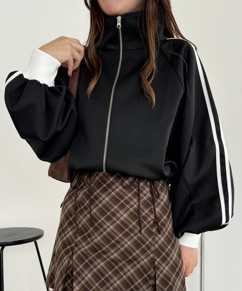 one after another NICE CLAUP（ワンアフターアナザーナイスクラップ）の「【ZOZO限定商品】サイドライントラックジャケット（ジャージ・レディース・ピンク/ネイビー/アイボリー/ブラック・FREE）」の19枚目の写真