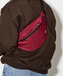 【 MEI / メイ 】 ミニ ボディバッグ ナイロン ウエストポーチ ショルダー STD MOON SHOULDER