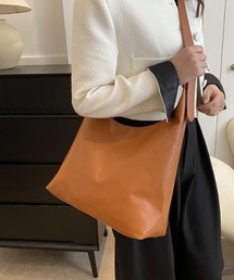 ワンハンドル2WAYショルダーバッグ