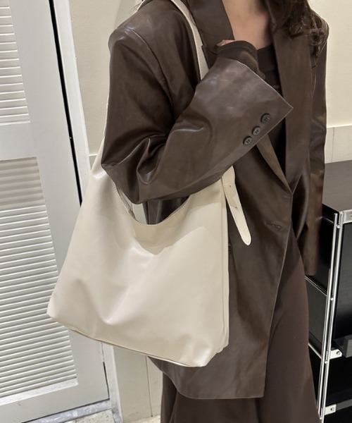 Per sist ence(パーシエンス)の「ワンハンドル2WAYショルダーバッグ(ショルダーバッグ・レディース・ホワイト/キャメル/ブラック・FREE)」の6枚目の写真