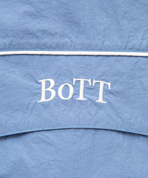 BOTT(ボット)の「【BoTT / ボット】Piped Track Jacket(ナイロンジャケット・メンズ・ブラック/ブルー系その他・MEDIUM/LARGE/X-LARGE)」の8枚目の写真