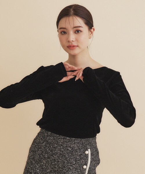 index（インデックス）の「シアーベロアシャーリングトップス【洗濯機洗い可】（Tシャツ/カットソー・レディース・ブラック/チャコールグレー/オフホワイト・00）」の3枚目の写真