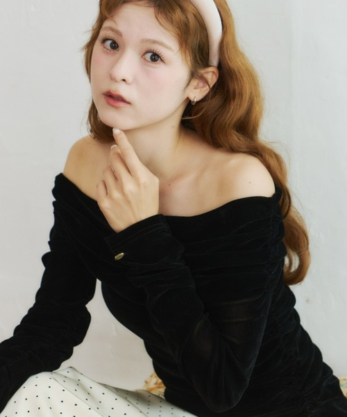Olu.(オルドット)の「シアーベロアオフショルダートップス(Tシャツ/カットソー・レディース・ブラウン/ブラック/アイボリー/ブルーグレー/ベビーピンク/チャコールグレー/ボルドー・FREE)」の19枚目の写真