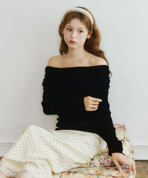 Olu.(オルドット)の「シアーベロアオフショルダートップス(Tシャツ/カットソー・レディース・ブラウン/ブラック/アイボリー/ブルーグレー/ベビーピンク/チャコールグレー/ボルドー・FREE)」の20枚目の写真