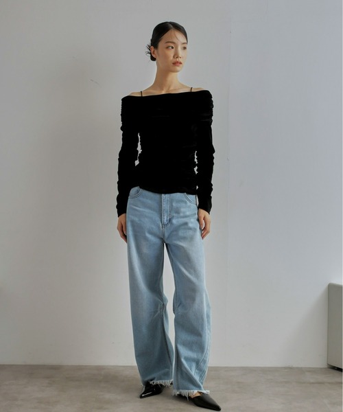 Olu.（オルドット）の「【zozo限定カラー】シアーベロアオフショルダートップス（Tシャツ/カットソー・レディース・ブラウン/ブラック/アイボリー/ブルーグレー・FREE）」の22枚目の写真