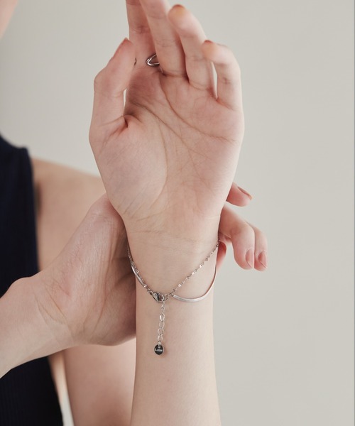 ciite' surgical stainless（シーテサージカルステンレス）の「【 金属アレルギー対応 】 2連ビジューチェーンブレスレット サージカルステンレス（ブレスレット・レディース・シルバー/ゴールド・FREE）」の6枚目の写真