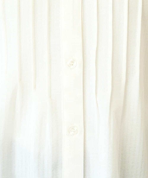 a.v.v（アーヴェヴェ）の「ピンタックシャツブラウス（シャツ/ブラウス・レディース・アイボリー/ネイビー・38/36/40/42/34）」の22枚目の写真